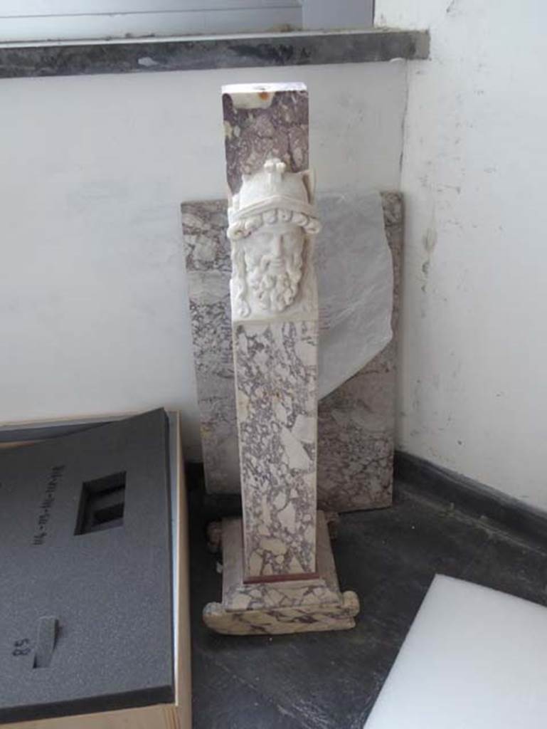 Ins. Orientalis II.10, Herculaneum. September 2016. Marble table. Photo courtesy of Michael Binns.
This marble table has been entered here, but was found and moved from another location.
According to Wallace-Hadrill- “A small marble table rests against the left-hand wall……, etc. ”
See Wallace-Hadrill, A. (2011). Herculaneum, Past and Future. London, Frances Lincoln Ltd., (p.83) (but see more text above).
A photo of the room prepared by Maiuri, taken in 1957, shows the marble table, on the left side of the photo.
See Camardo, D. & Notomista,M. (2017). Ercolano: 1927-1961. Rome, “L’ERMA” de Bretschneider, (Scheda 50, p.273-274).